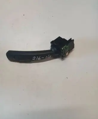 Volvo V70 Indicator stalk 31456045