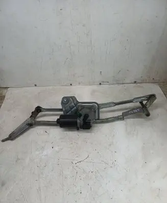 Volvo XC90 Front wiper linkage and motor 8620509 180336