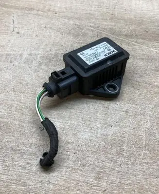 Audi A6 S6 C5 4B ESP acceleration yaw rate sensor 8E0907637A 265005245