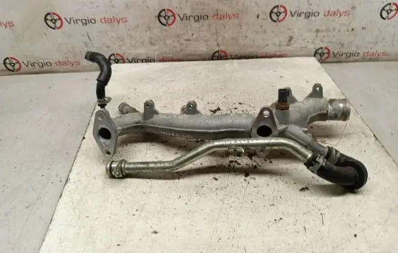 Coolant pipe/hose