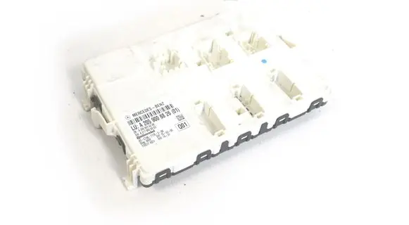 Mercedes-Benz C W205 Central body control module A2059008826