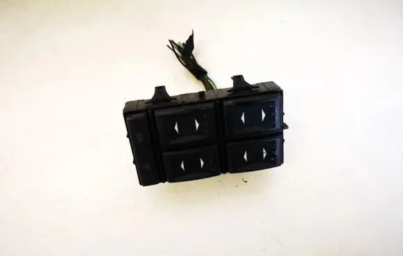 Ford Mondeo Mk III Electric window control switch 1s7t14a132bd