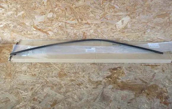 Nissan Juke II F16 Front door glass trim molding 80283-6PA0A