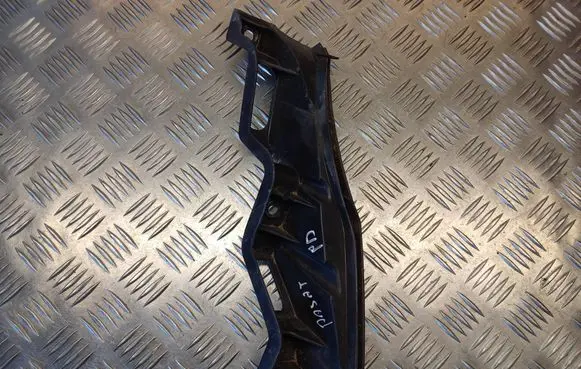Front bumper mounting bracket
