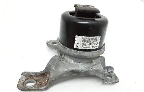 Volvo XC60 Engine mount bracket 8G9N6F012BB