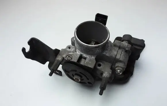 Hyundai i20 (PB PBT) Throttle valve 3517026910