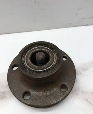 Audi A3 S3 8P Rear wheel hub