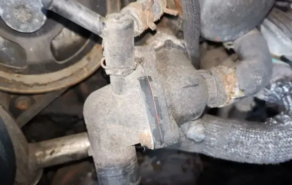 Ford Mondeo Mk III Engine coolant pipe/hose