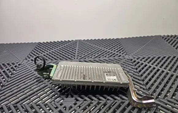 Toyota Auris E180 Engine control unit/module 896610ZU60 MB2756009480