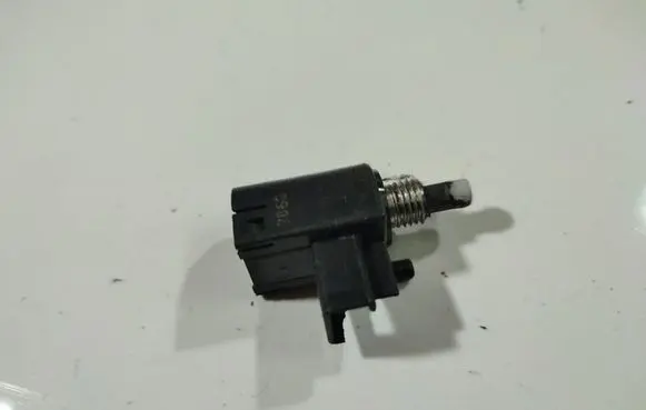 Toyota Auris 150 Brake pedal sensor switch