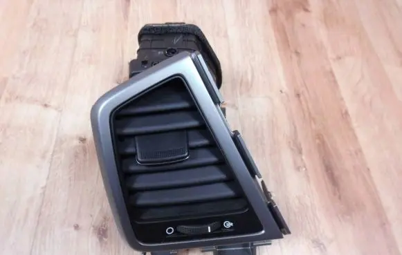 Hyundai Tucson TL Dashboard side air vent grill/cover trim D797480000