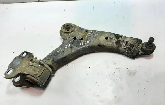 Volvo XC60 Front lower control arm/wishbone