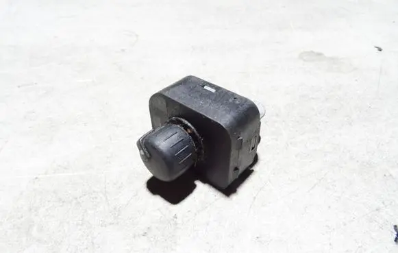 Audi A6 S6 C6 4F Wing mirror switch 8E0959563