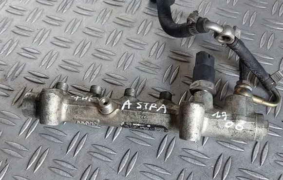 Opel Astra H Fuel main line pipe 0445214049 0281002398