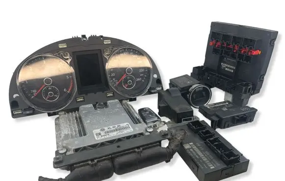 Volkswagen PASSAT B6 Engine ECU kit and lock set 03L907309 3C0905843R 3C0907951