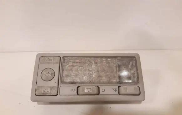Volkswagen Golf III Front seat light 1H0947111