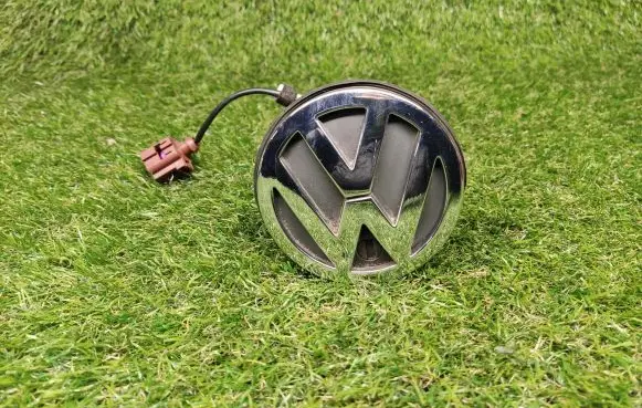 Volkswagen Golf IV Tailgate exterior lock 1J9962103 1J9827469E