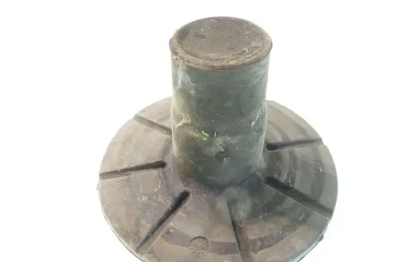 Opel Zafira B Front coil spring rubber mount 90538498