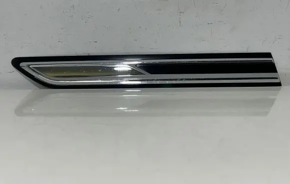 Volkswagen Arteon Other badges/marks 3G8853688B 3G8853688A