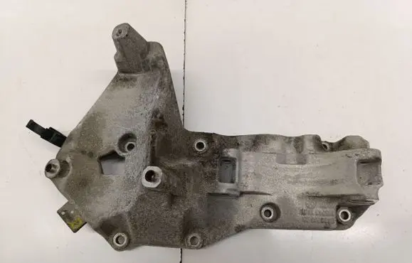 Mini Cooper Countryman F60 Generator/alternator bracket 8620708