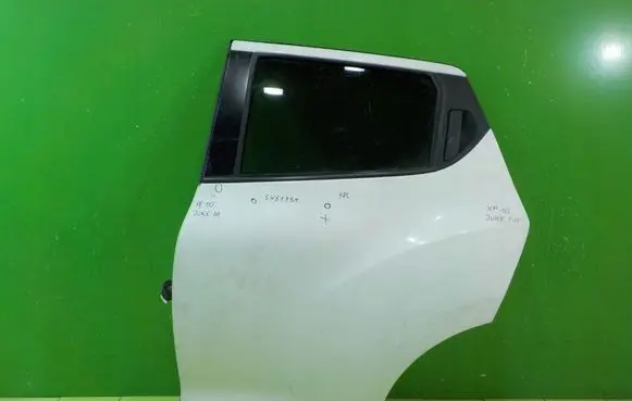 Nissan Juke I F15 Rear door XP10