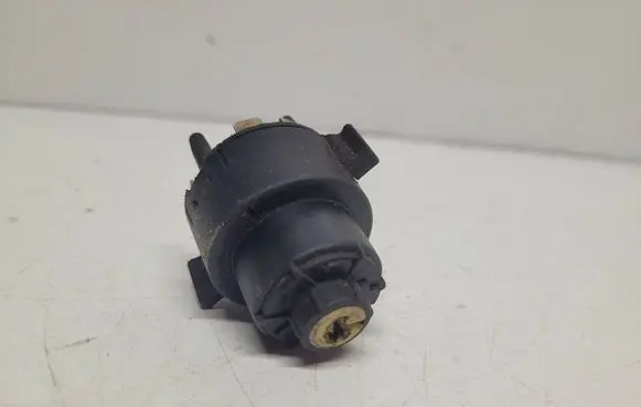 Audi 80 90 S2 B4 Ignition lock contact 4A0905849