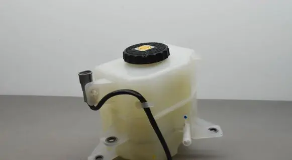 Brake fluid reservoir