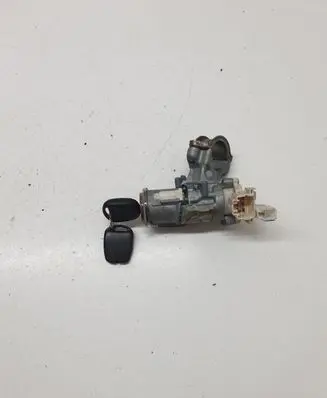 Toyota RAV 4 (XA20) Ignition lock 45020423 8978352040 626517000