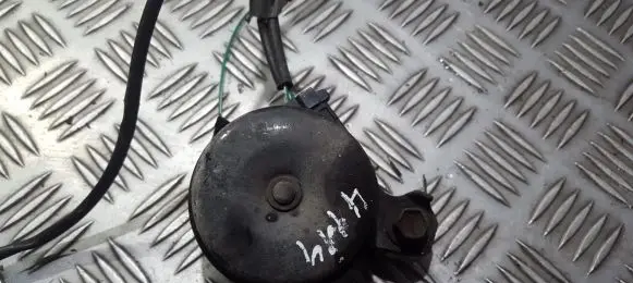 Toyota RAV 4 (XA20) Horn signal