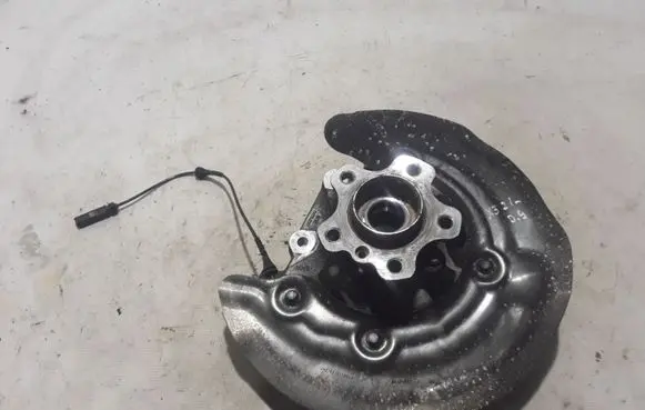 BMW X3 G01 Rear wheel hub 6871028