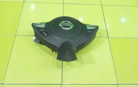 Nissan Juke I F15 Steering wheel airbag 