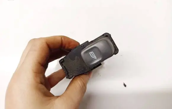 Volvo S60 Electric window control switch 9472275