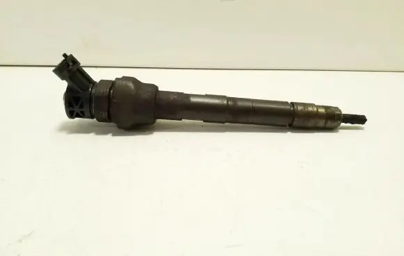Jaguar XE Fuel injector 0445110664 G4D39K546CA