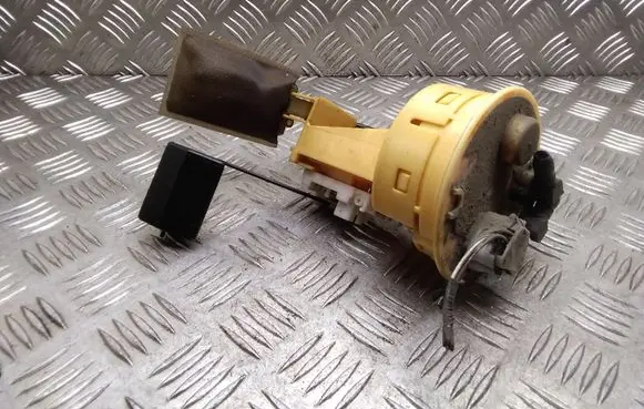 Toyota Corolla Verso AR10 Fuel level sensor 770100F010