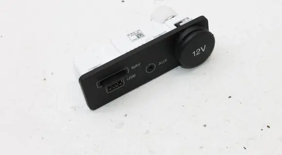 Jaguar XE AUX in-socket connector FK7219C166BC