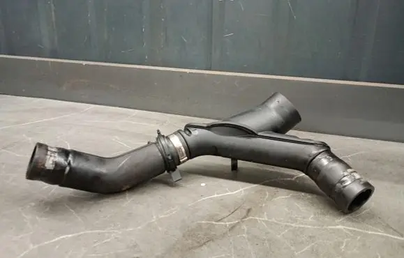 Citroen Xsara Picasso Oil fill pipe 9638323780