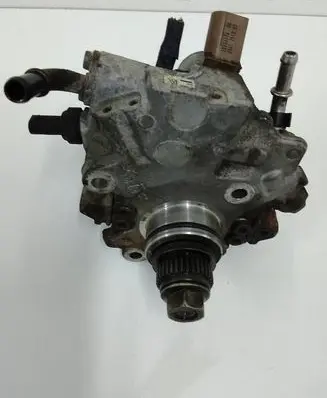 Mercedes-Benz E W212 Fuel pressure regulator 28233374 3361751203
