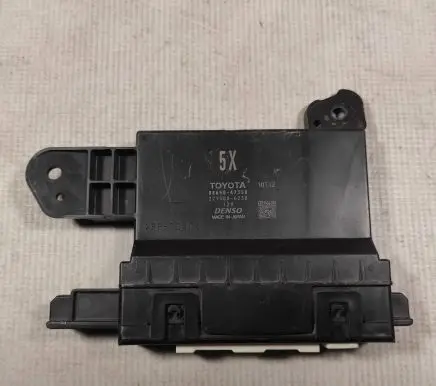 Toyota Prius (XW50) Air conditioner control unit module 8865047350