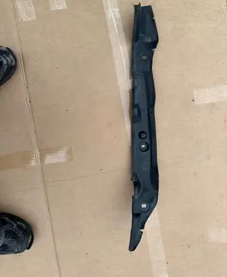 Volvo S60 Fender end trim 32244537