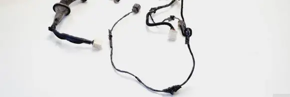 Mitsubishi Colt Front door wiring loom MN108070