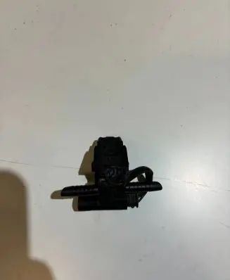 Mercedes-Benz E W211 Windshield washer spray nozzle 