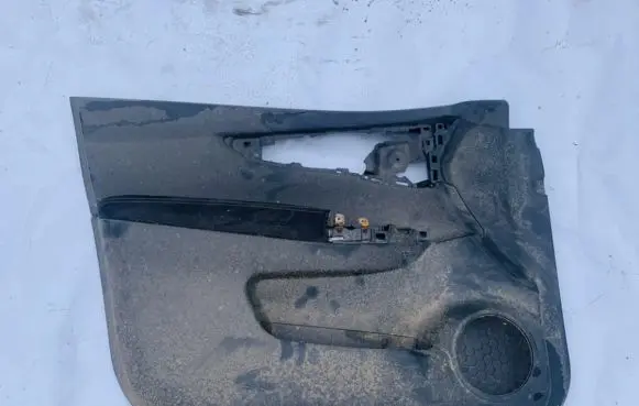 Nissan Qashqai Front door card panel trim 809114EA1A