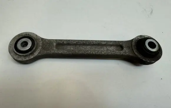 Maserati Ghibli Rear upper control arm/wishbone 670006273