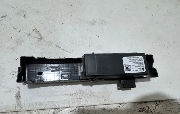 Ford F150 Antenna control unit HC3T18D816AC 28548426