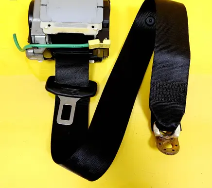 Audi A6 S6 C5 4B Rear seatbelt 4B9857805C