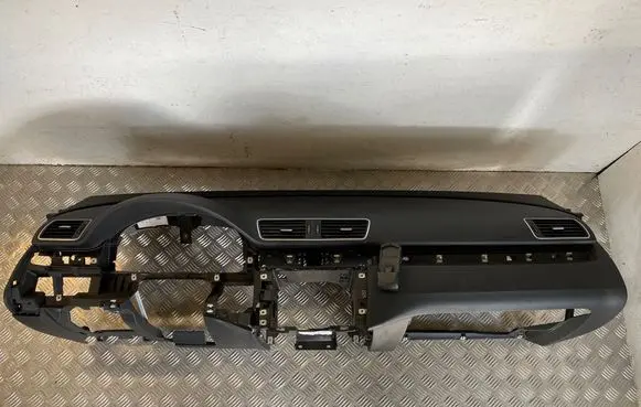Volkswagen PASSAT B7 Dashboard 3C1857003 3AA880204 3C1857009