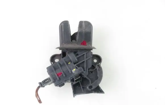 Volkswagen PASSAT B6 Tailgate/trunk/boot lock/catch/latch 4E0827505C