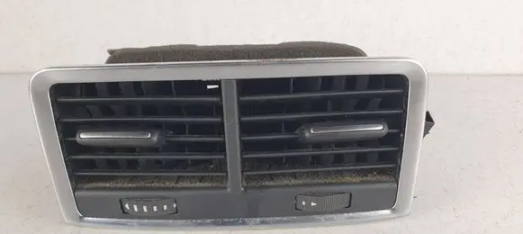 Audi Q7 4L Rear air vent grill 4L0819203K