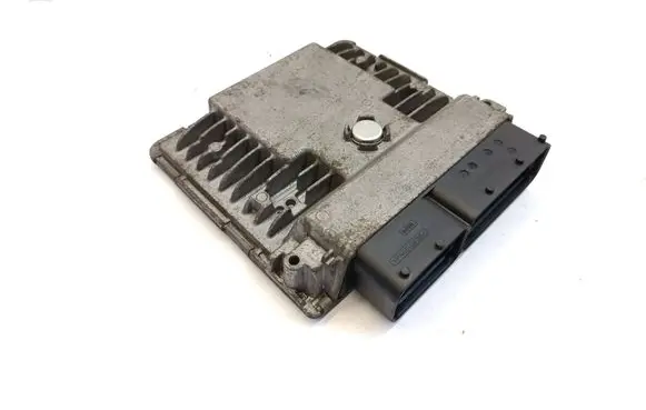 Volkswagen Polo V 6R Engine control unit/module 03F906070GD 5WP44821 03F907309AJ