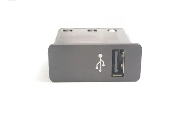 BMW i3 USB socket connector 84106820397